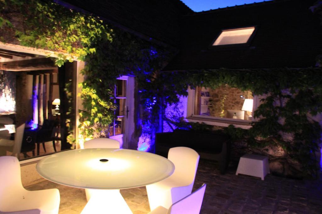 L'Hibernie Bed and Breakfast Rochefort-en-Yvelines Værelse billede