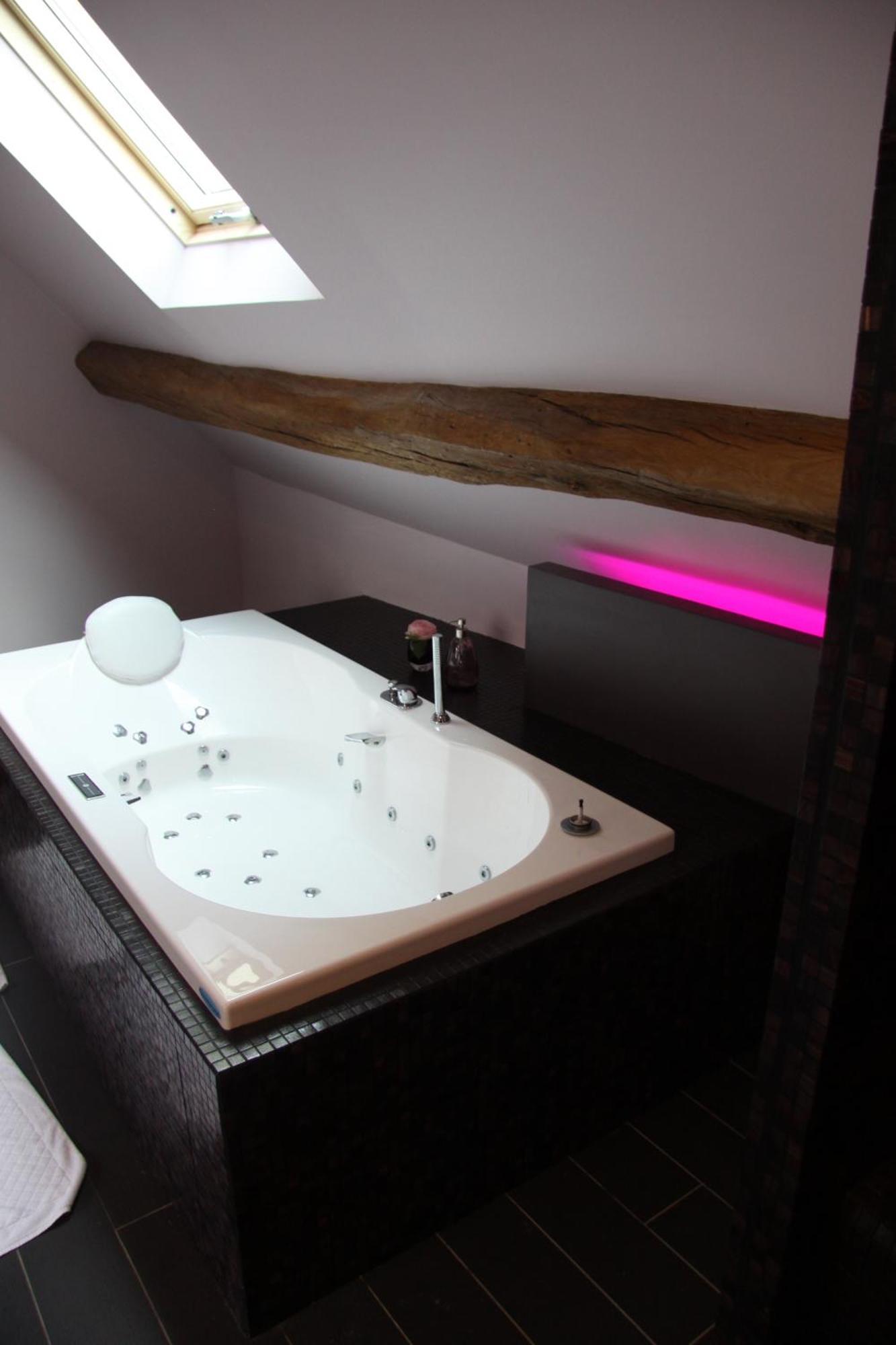 L'Hibernie Bed and Breakfast Rochefort-en-Yvelines Eksteriør billede